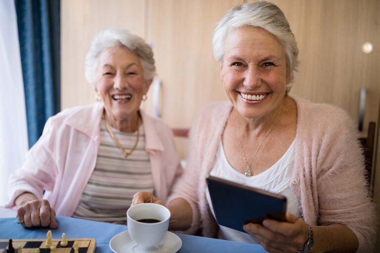 4 Ways a Senior Living Community Can Ensure Your Loved One’s Safety