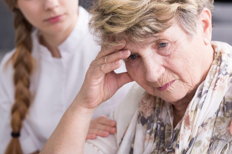 How Do I Know If My Parents Need Memory Care?